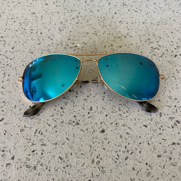 RayBan Aviator Polarized Sunglasses - Picture 7 of 7